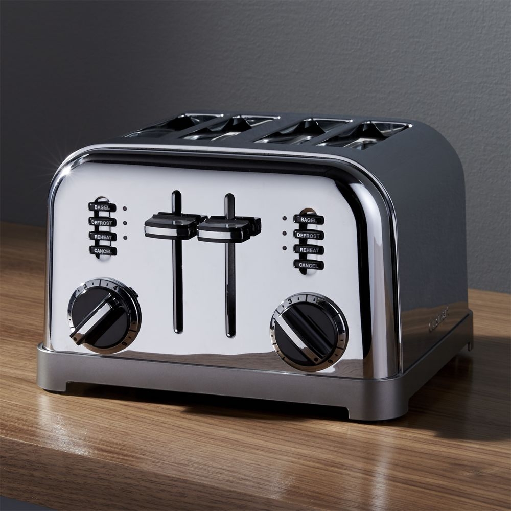 Cuisinart ® Classic Four-Slice Toaster - Image 0