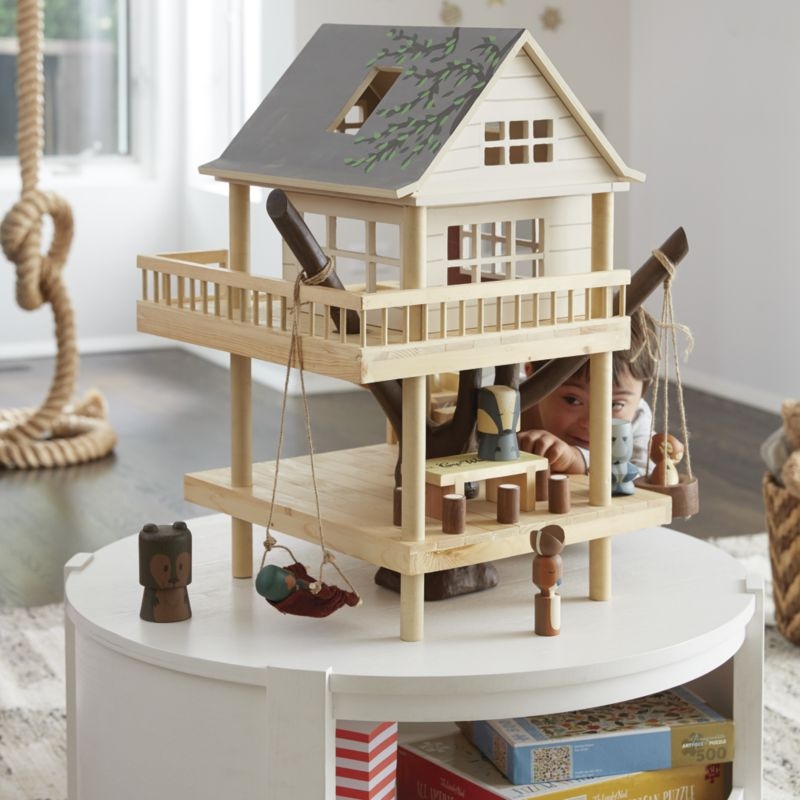 Treehouse Play Set and Wooden Forest Animals - Image 1