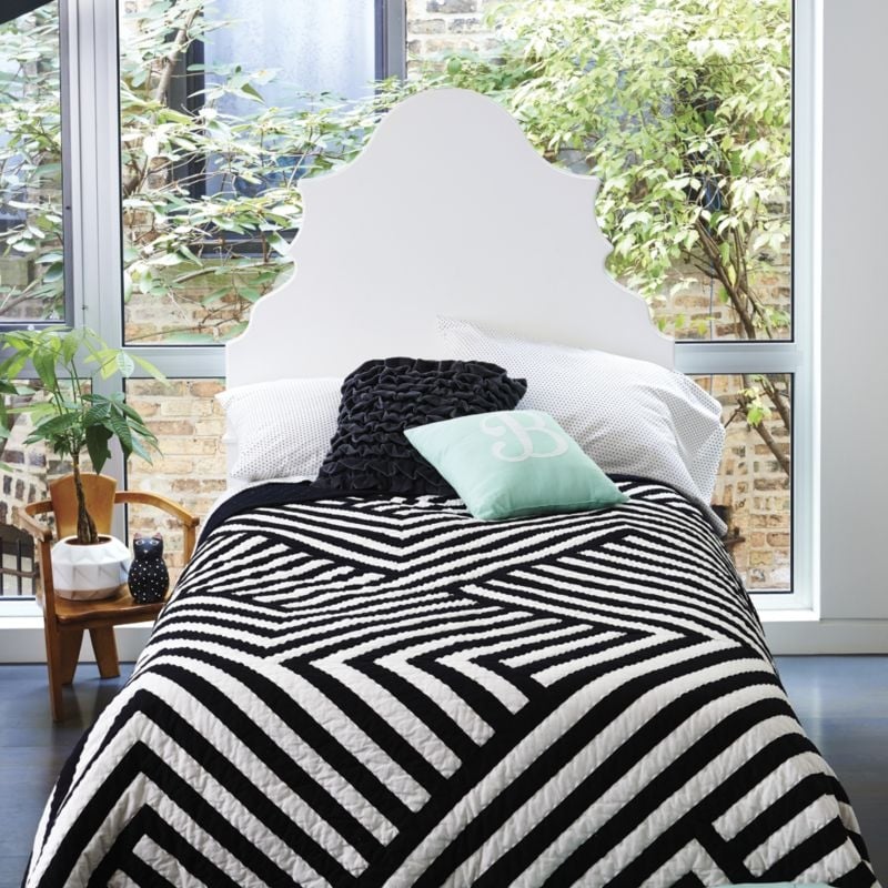 Black and White Geometric Twin Quilt - Image 1