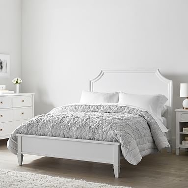 Auburn Classic Bed, Full, Water-Based Simply White - Image 0