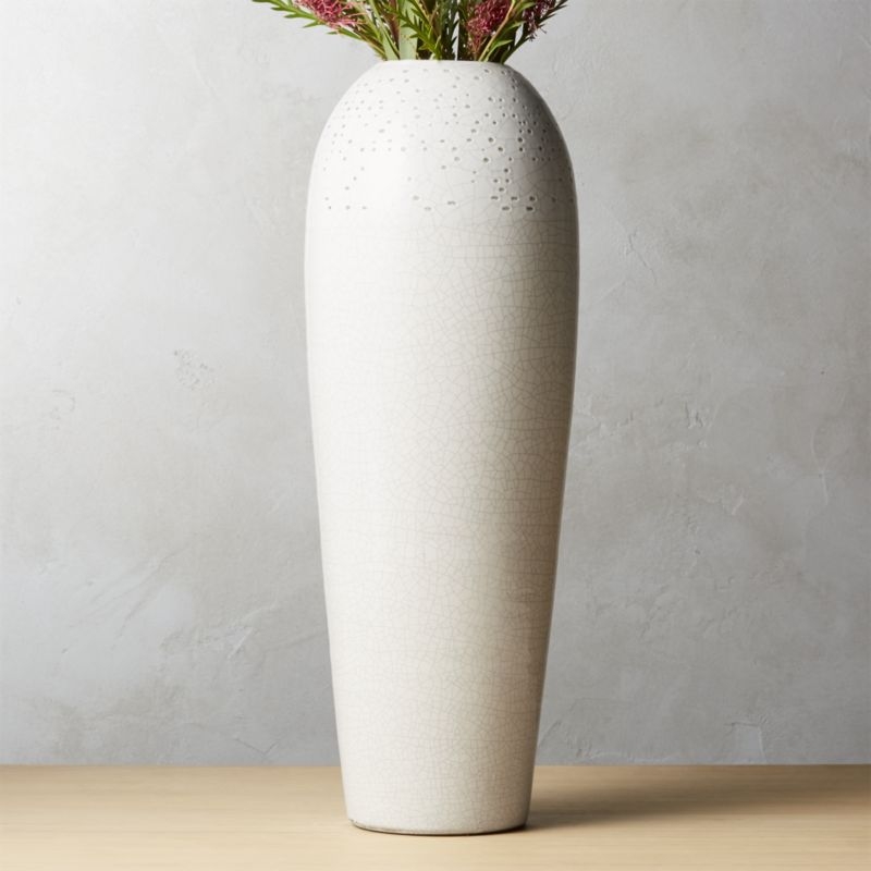 Mable Ivory Vase - Image 1