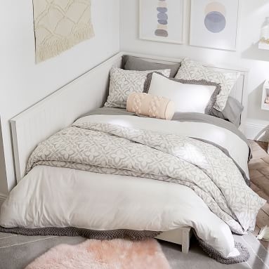 Beadboard Platform Corner Bed, Full, Simply White - Image 1