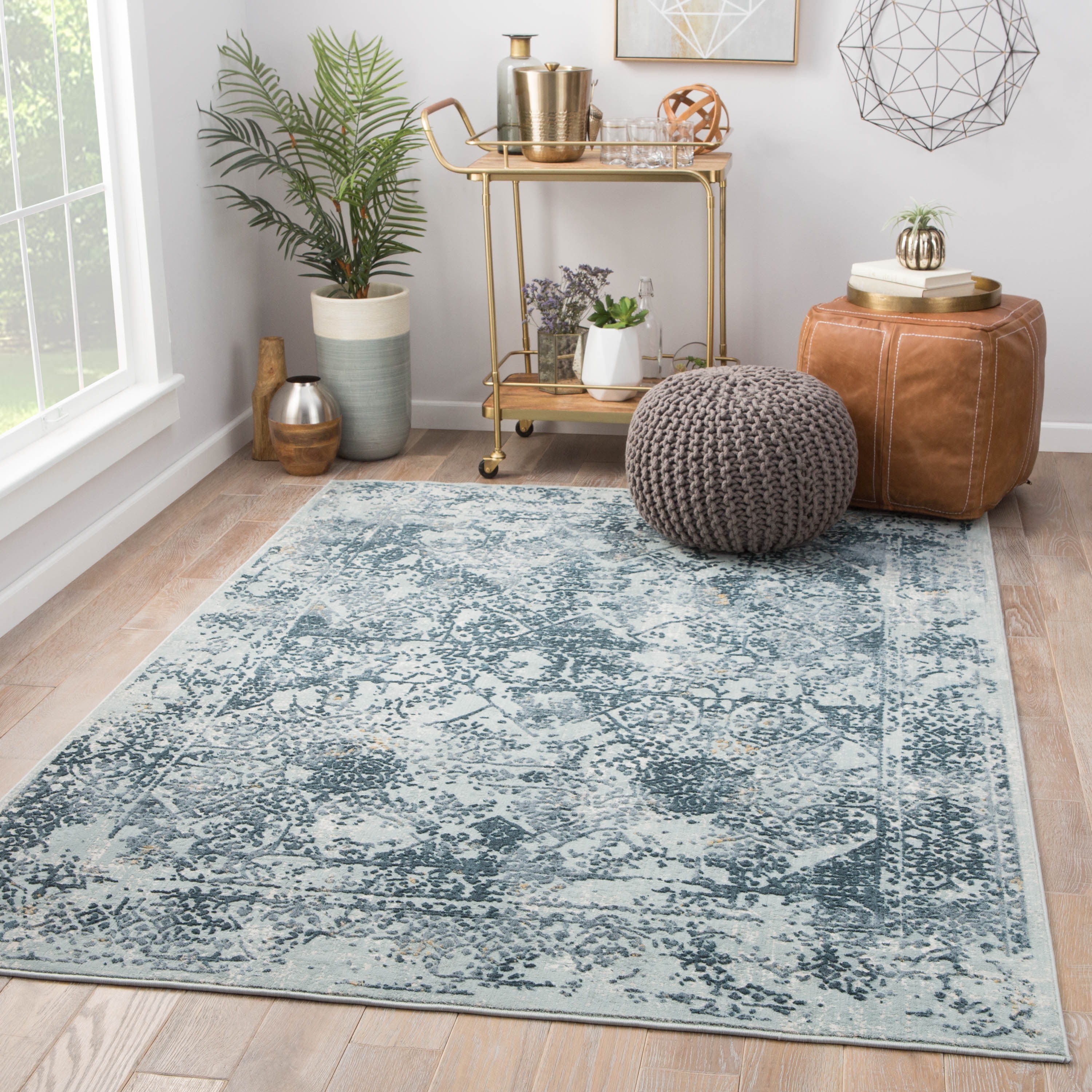 Yvie Abstract Blue/ Teal Area Rug (5' X 7'6") - Image 4