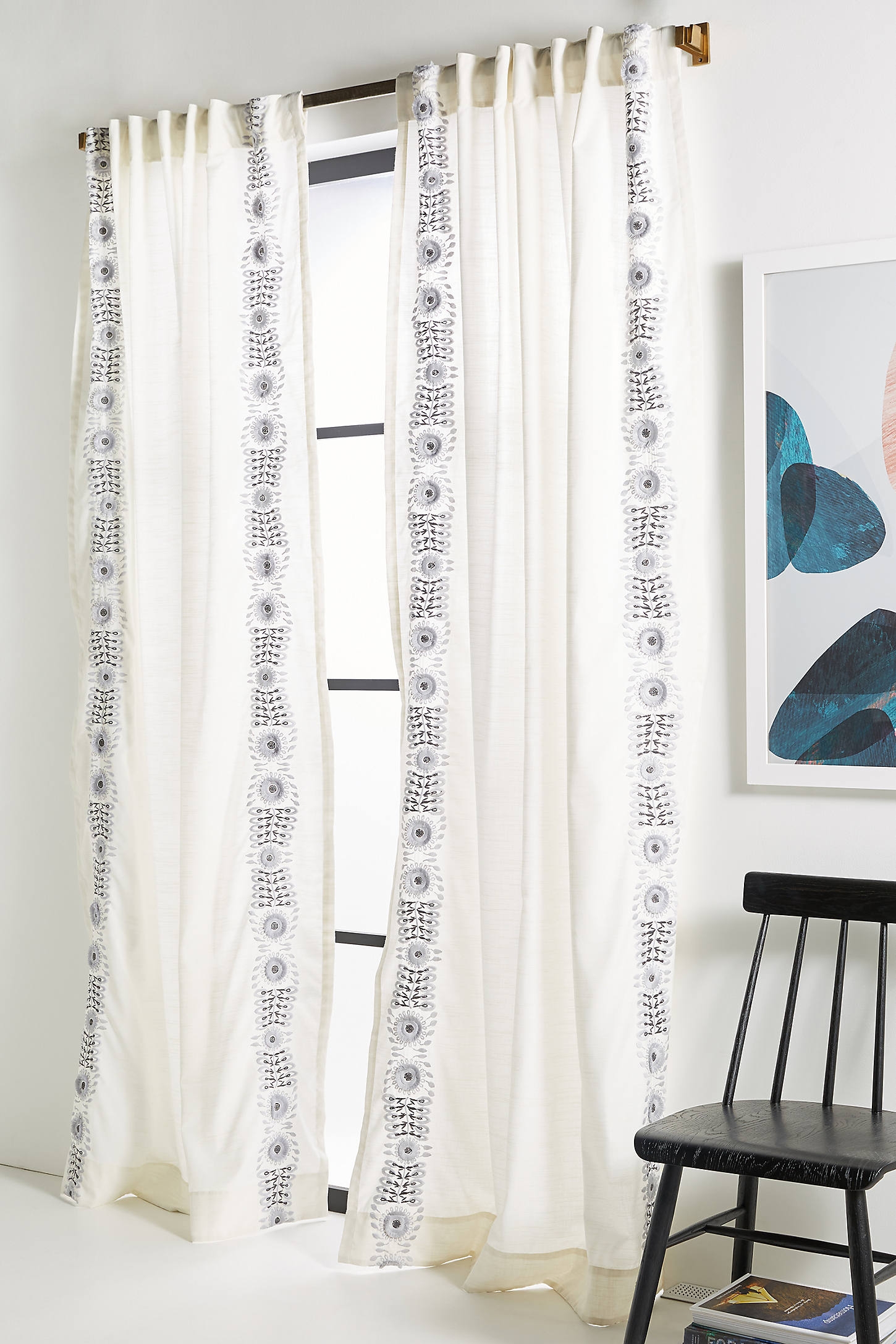 Embroidered Petunia Curtain - Image 0