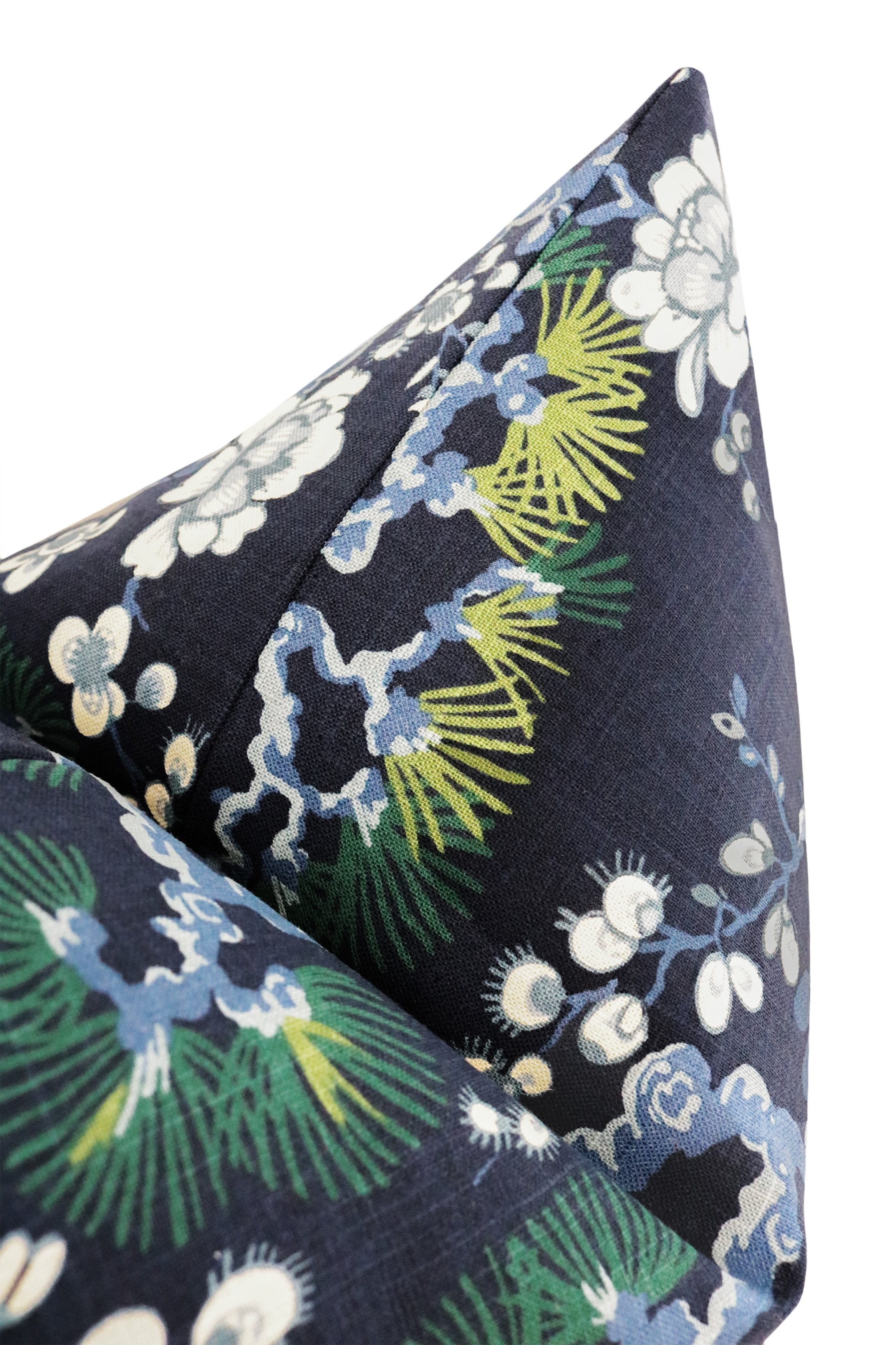 TRELLIS LINEN PRINT // NAVY BLUE - Sample 4" X 4" - Image 0