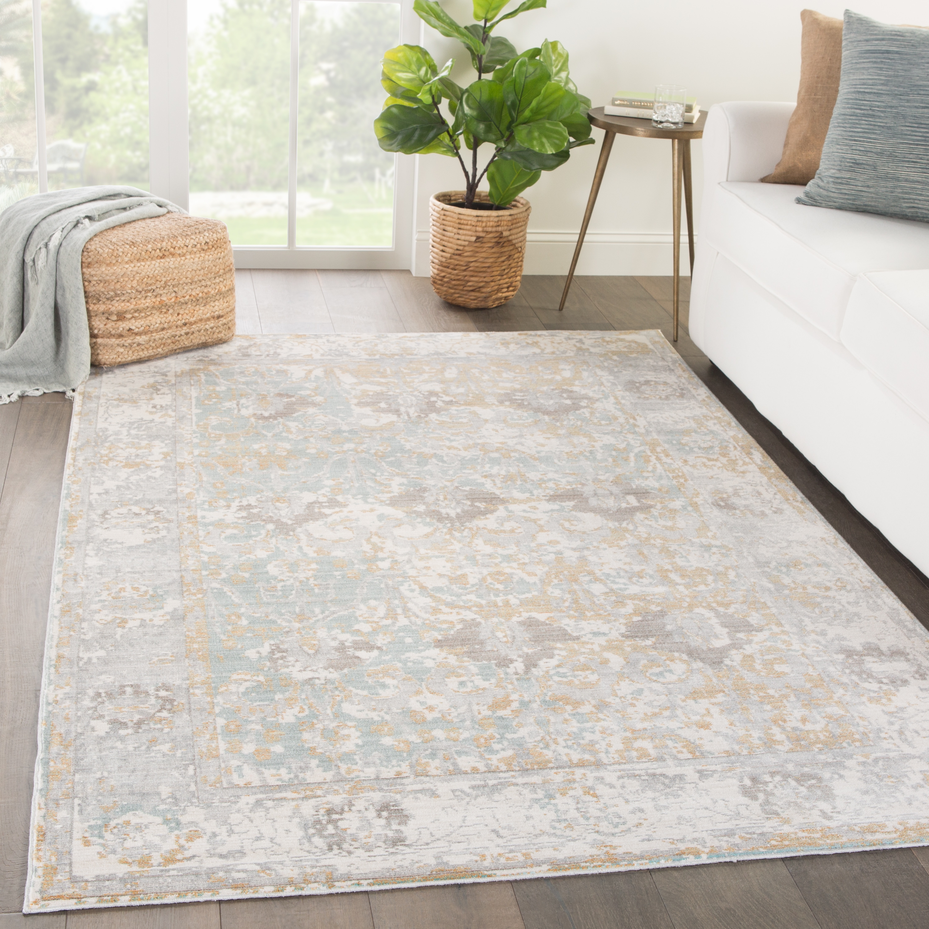 Chyenne Bordered Gray/ Blue Area Rug (9' X 12') - Image 4
