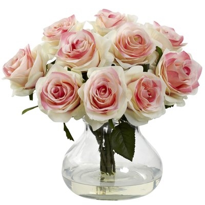 Rose Centerpiece in Vase - Image 0