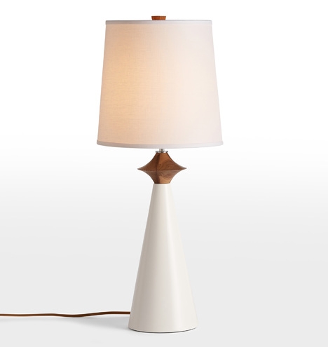 Glisan Table Lamp - Image 4