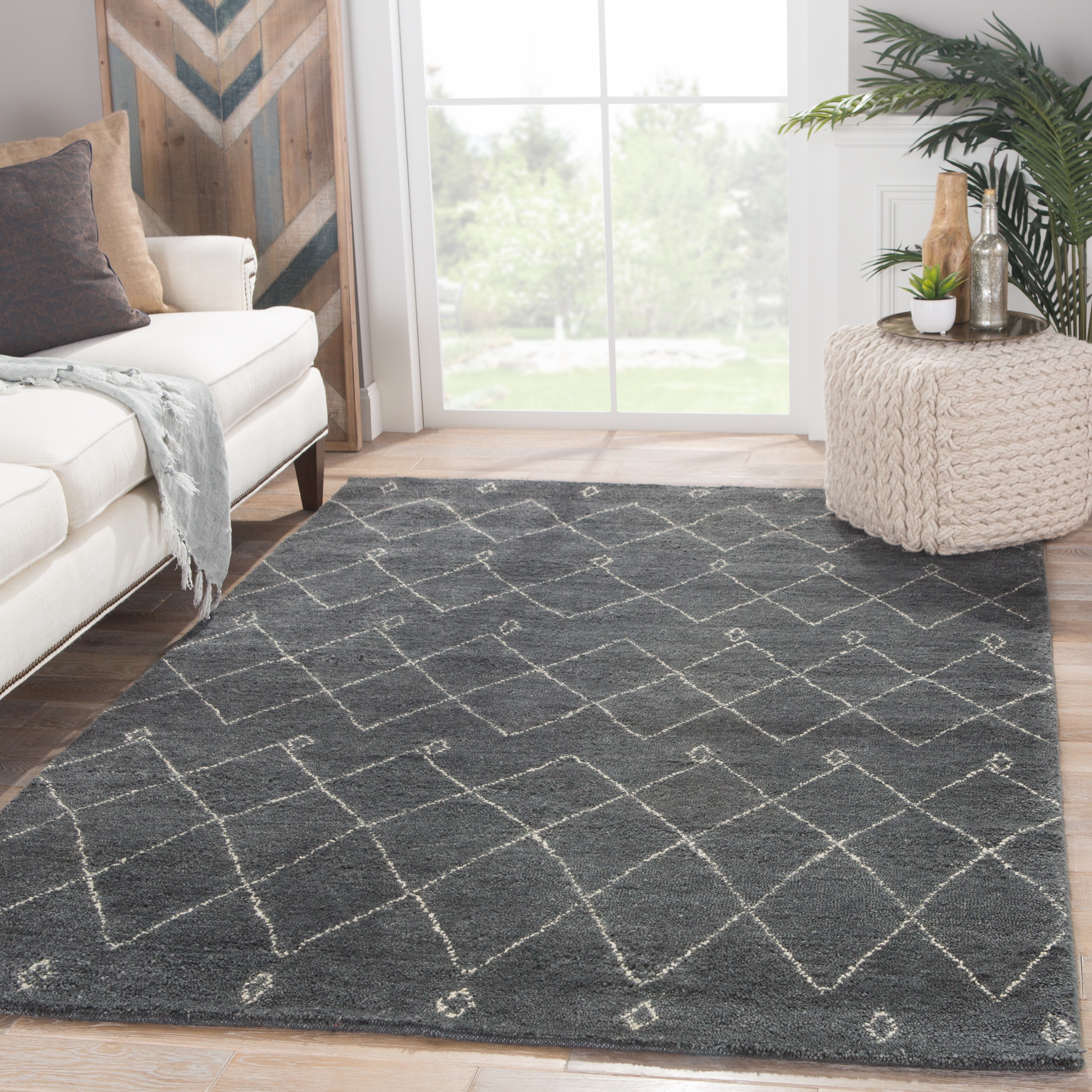 Casablanca Hand-Knotted Trellis Gray/ White Area Rug (8x10) - Image 4