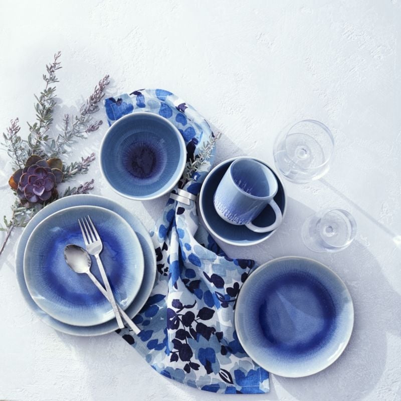 Caspian Blue Reactive Glaze Dinner Plate - Image 4