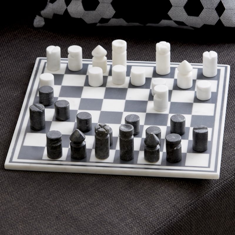 Luxury Marble Chess Game - Image 4