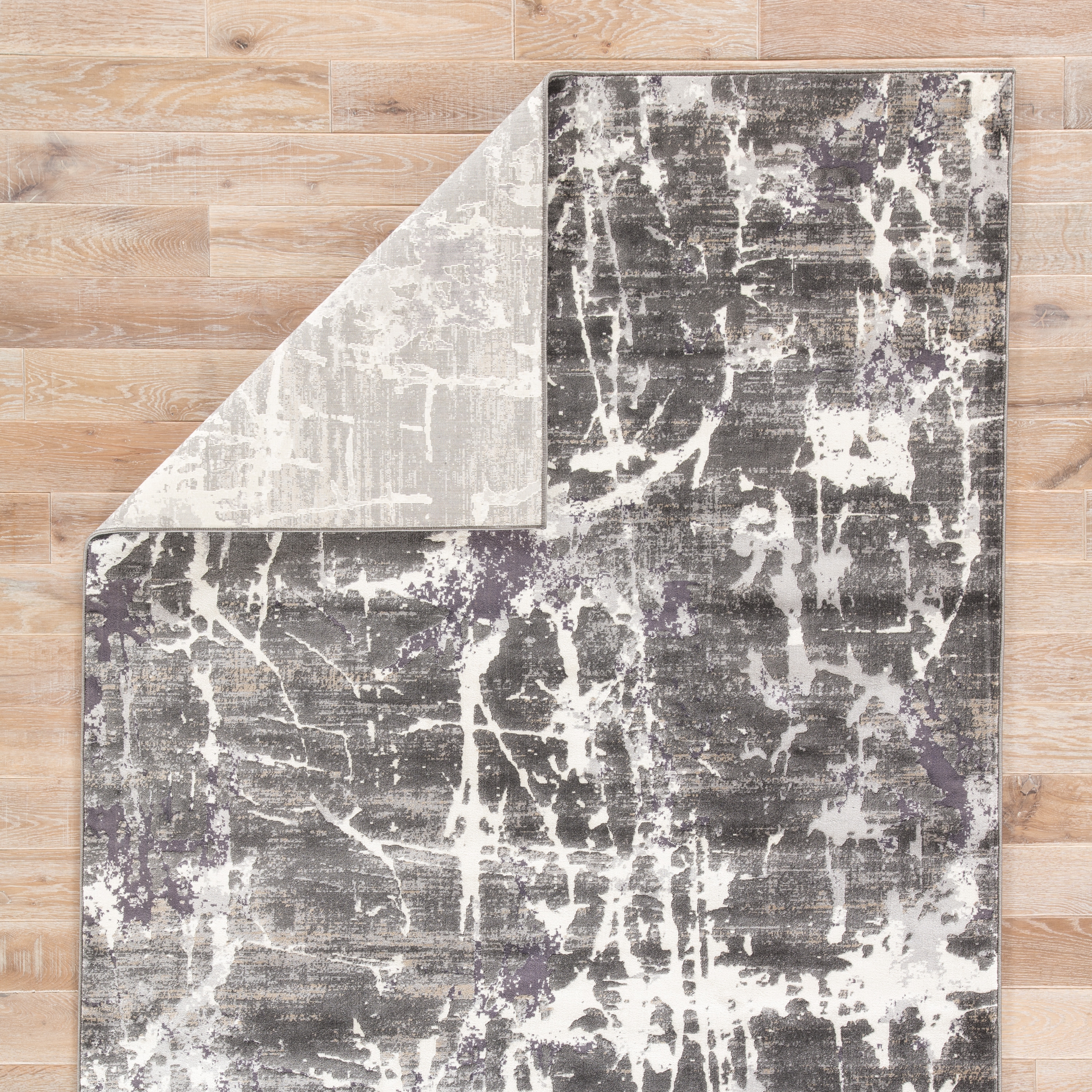 Edge Abstract Gray/ Black Area Rug (5' X 7'6") - Image 2