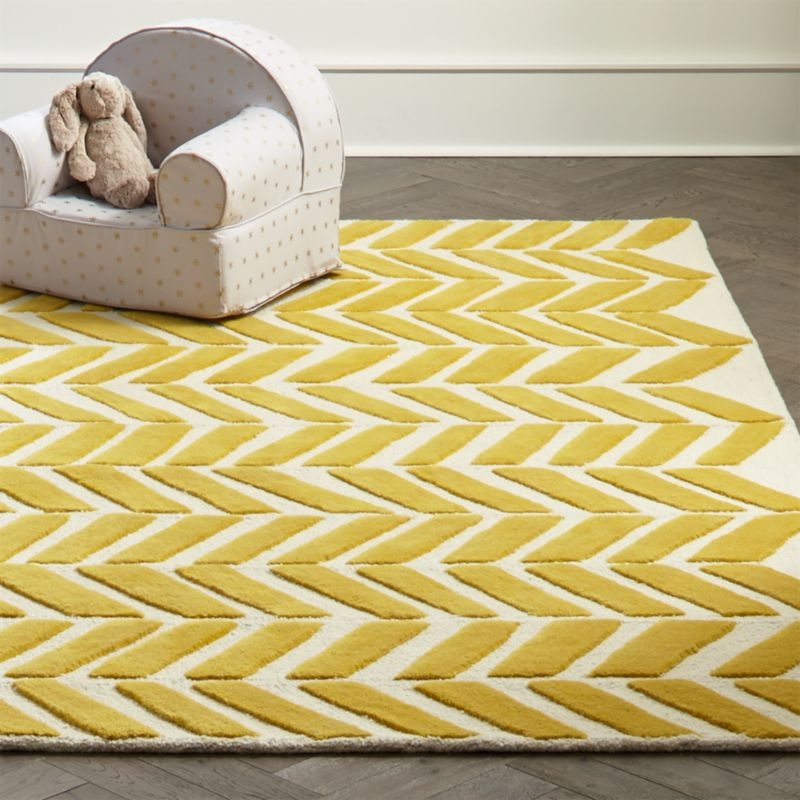 4x6' Yellow Chevron Rug - Image 1