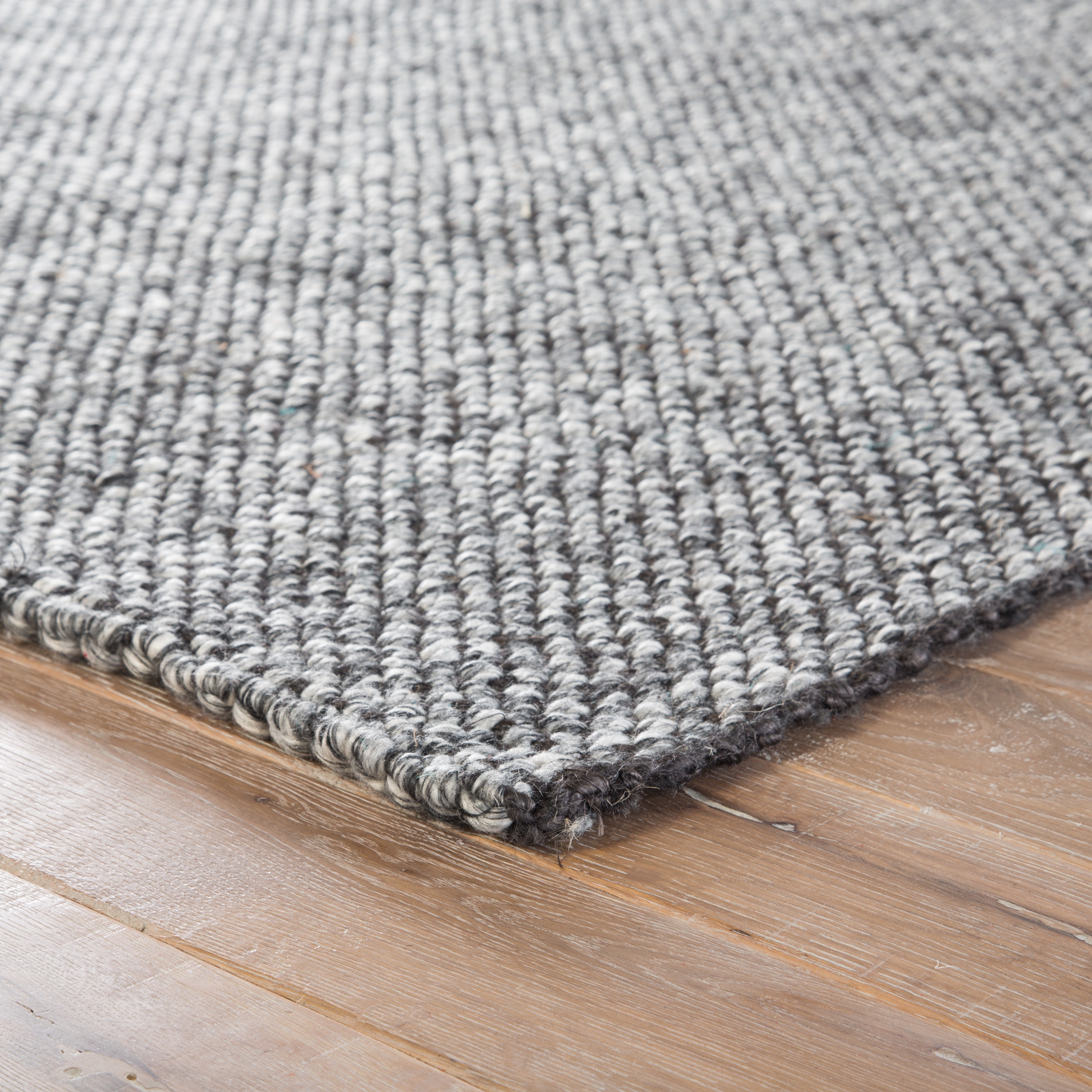 Topper Handmade Solid Black/ Gray Area Rug (5' X 8') - Image 1
