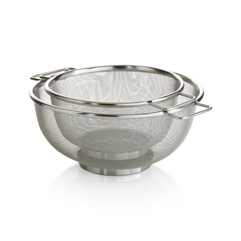 Set of 2 Mesh Colanders - Image 1