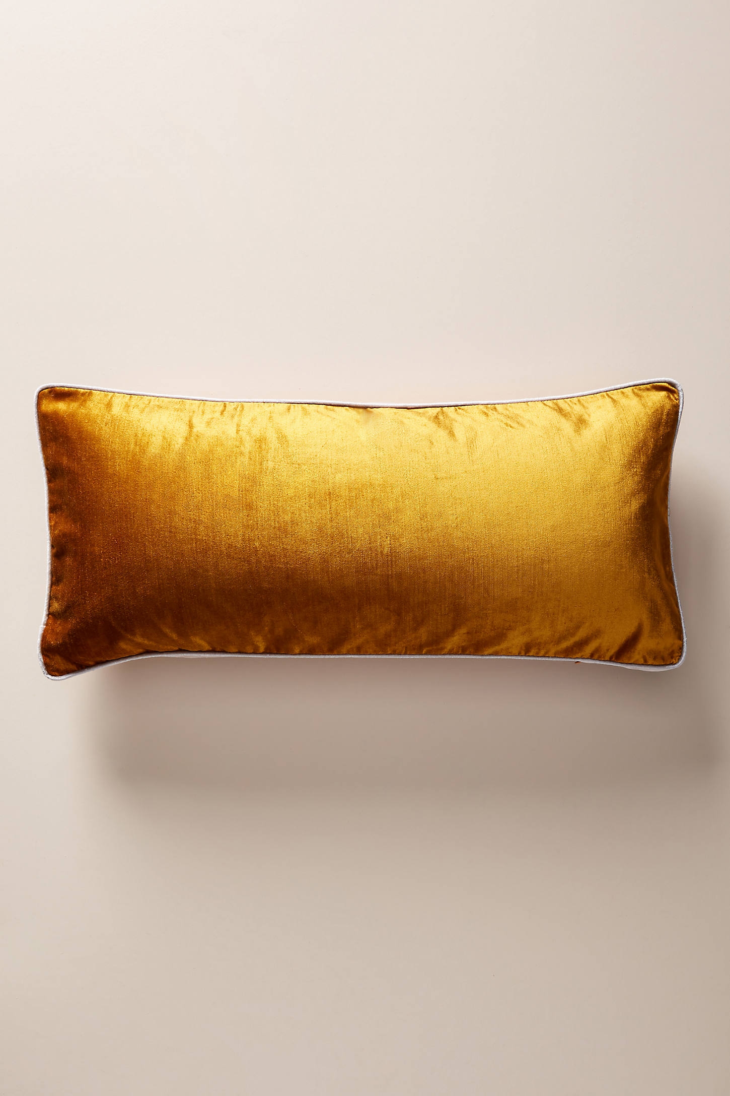 Louise Velvet Pillow - Image 0