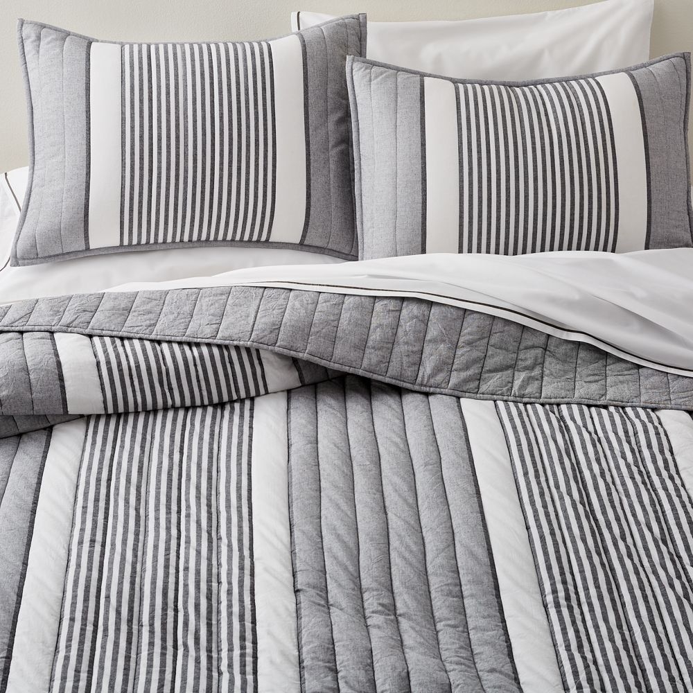 Lauro Full/Queen Grey Striped Quilt - Image 0