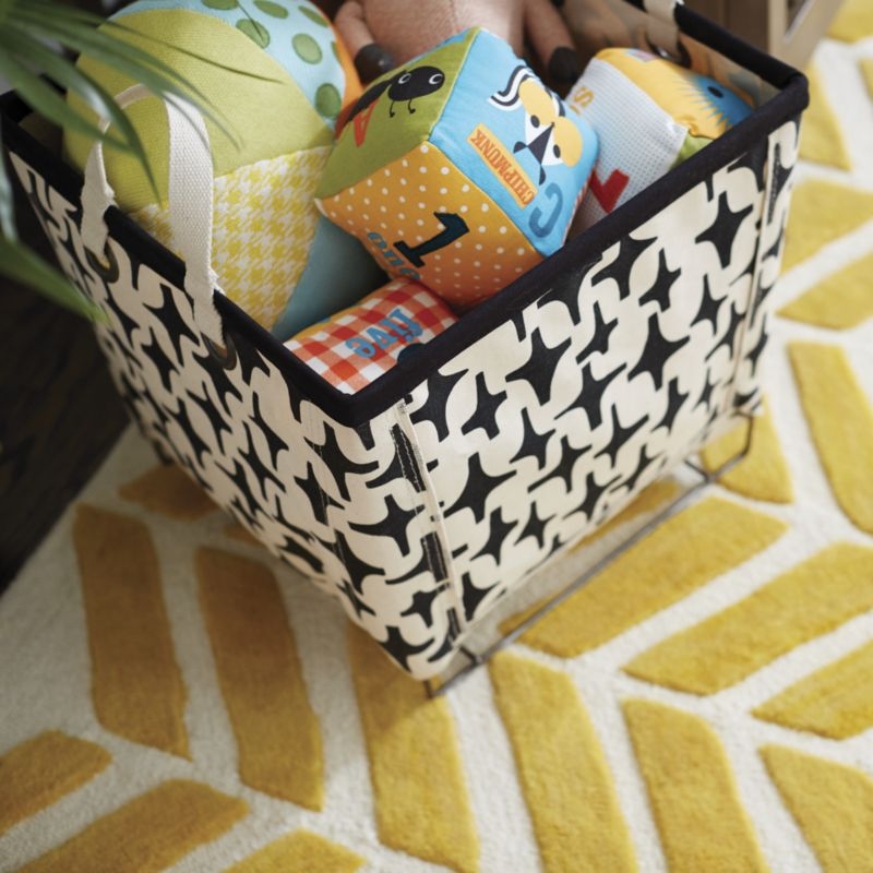 4x6' Yellow Chevron Rug - Image 6
