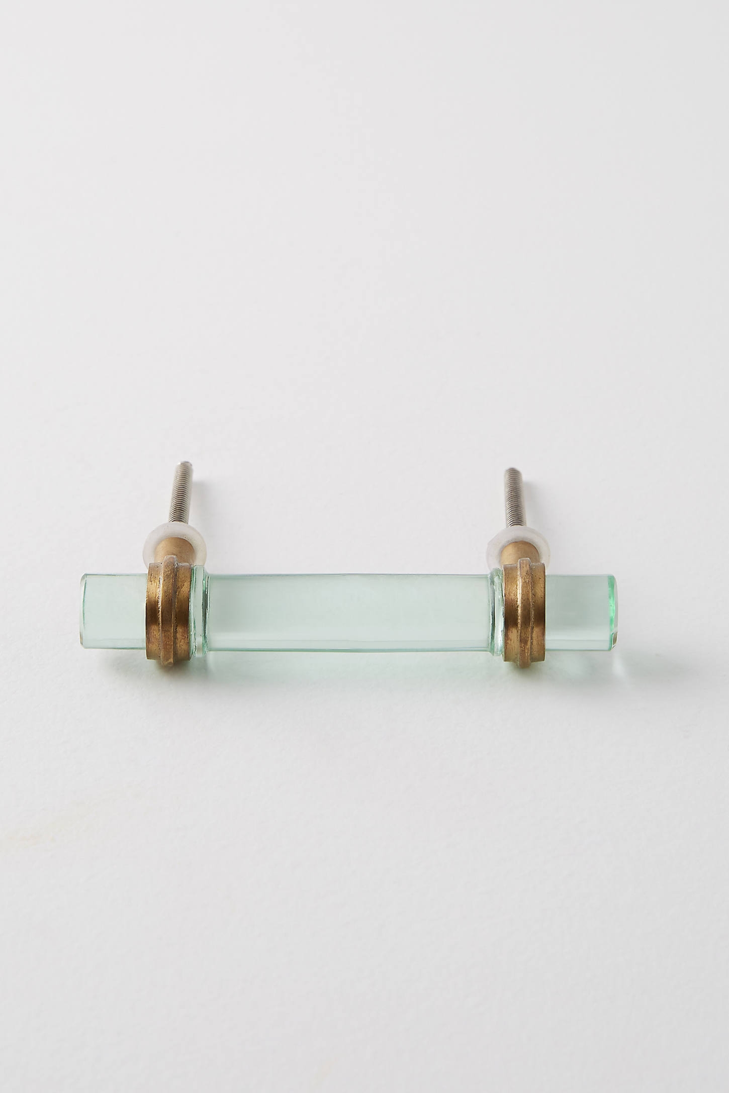Gwyneth Handle - Image 0