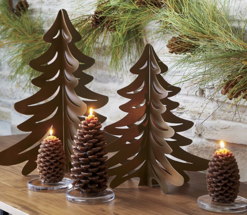 Small Pinecone Candle - Image 5