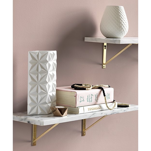 Hendricks white vase - Image 2