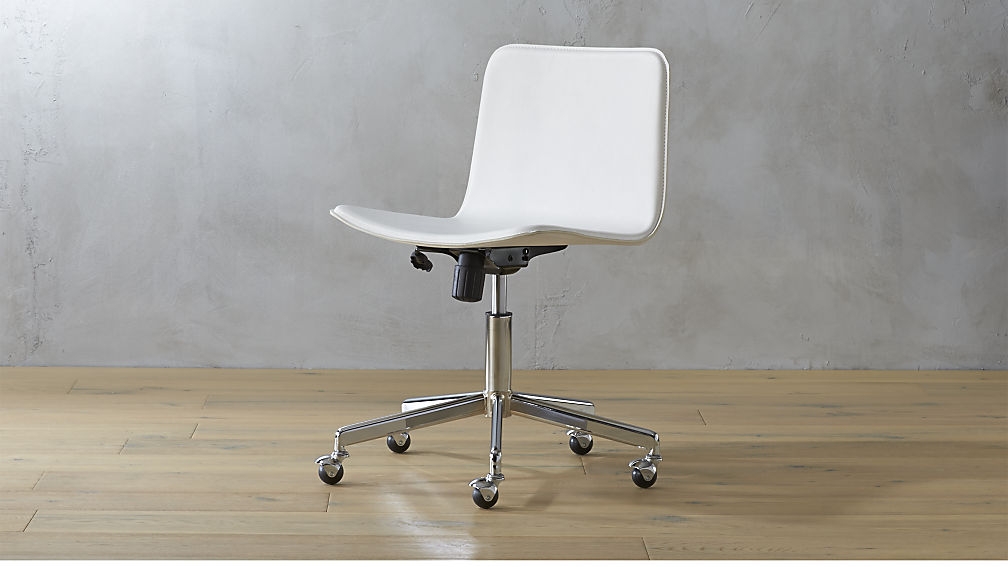 Form white office chair - Image 3