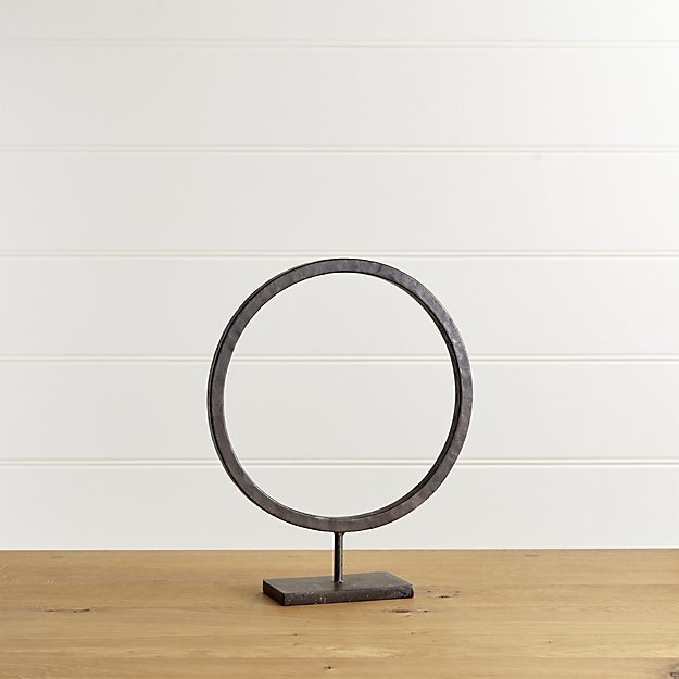 Circlet Stand Small - Image 1