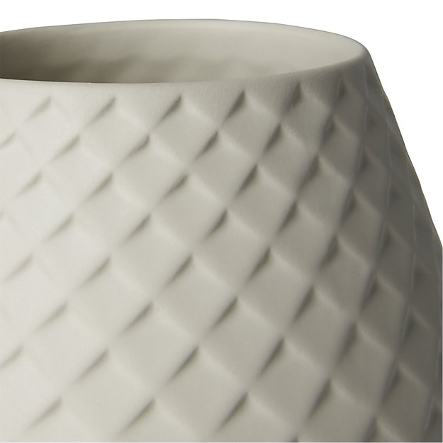 Mamba white vase - Image 1