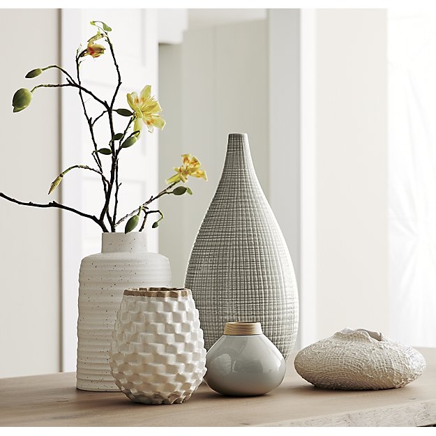 Holden Vase, White - Image 1