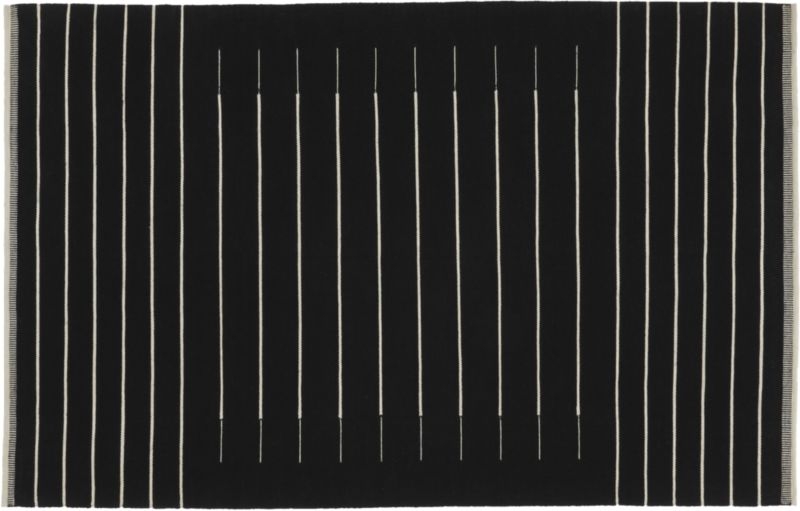 black with white stripe rug 6'x9' - Image 0