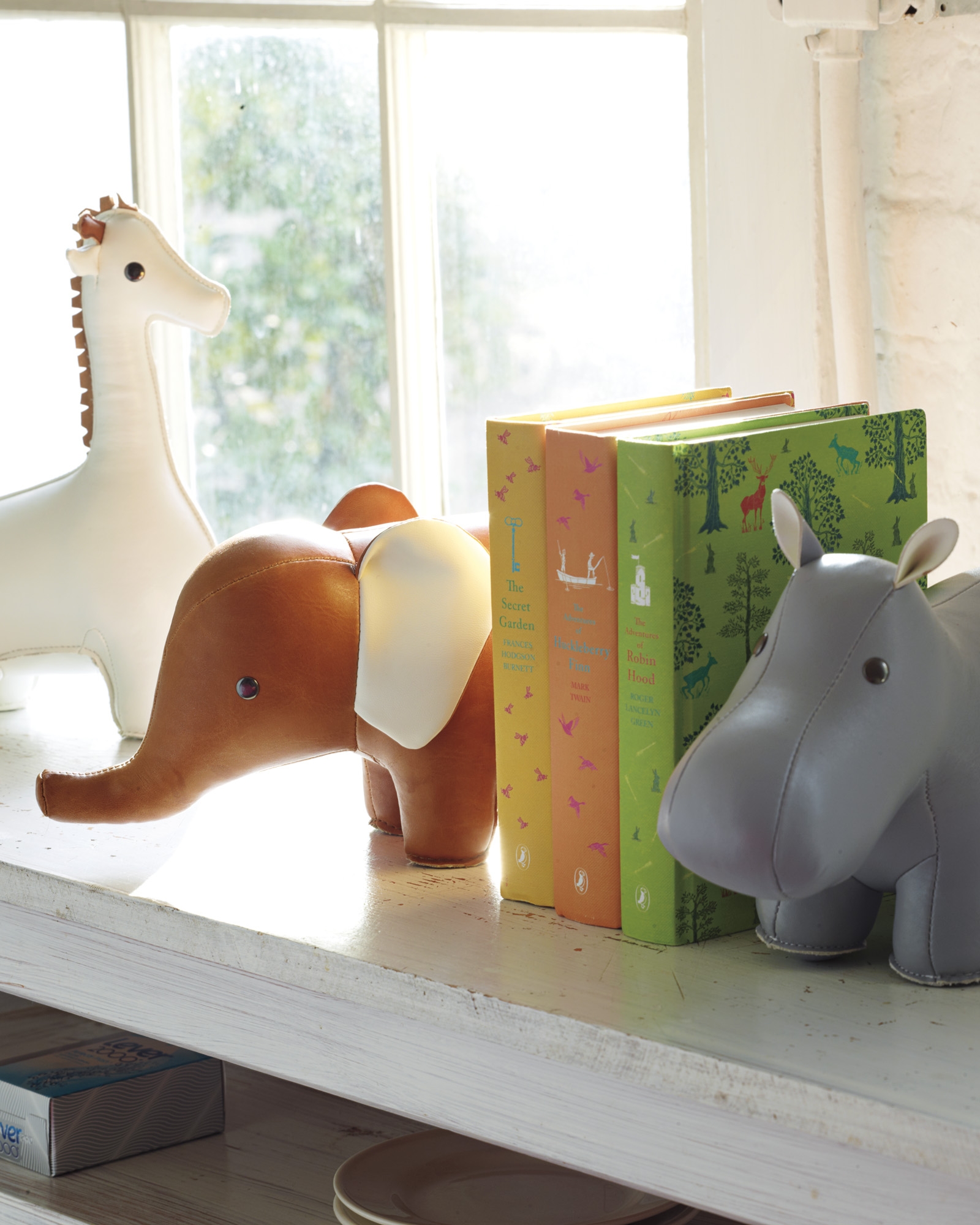 Menagerie Bookend - Hippo - Image 1