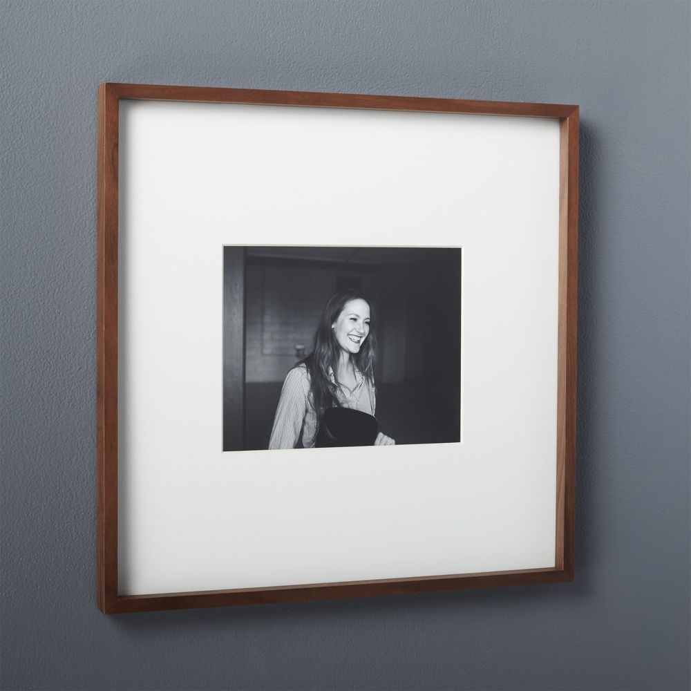 gallery walnut 8x10 picture frame - Image 0