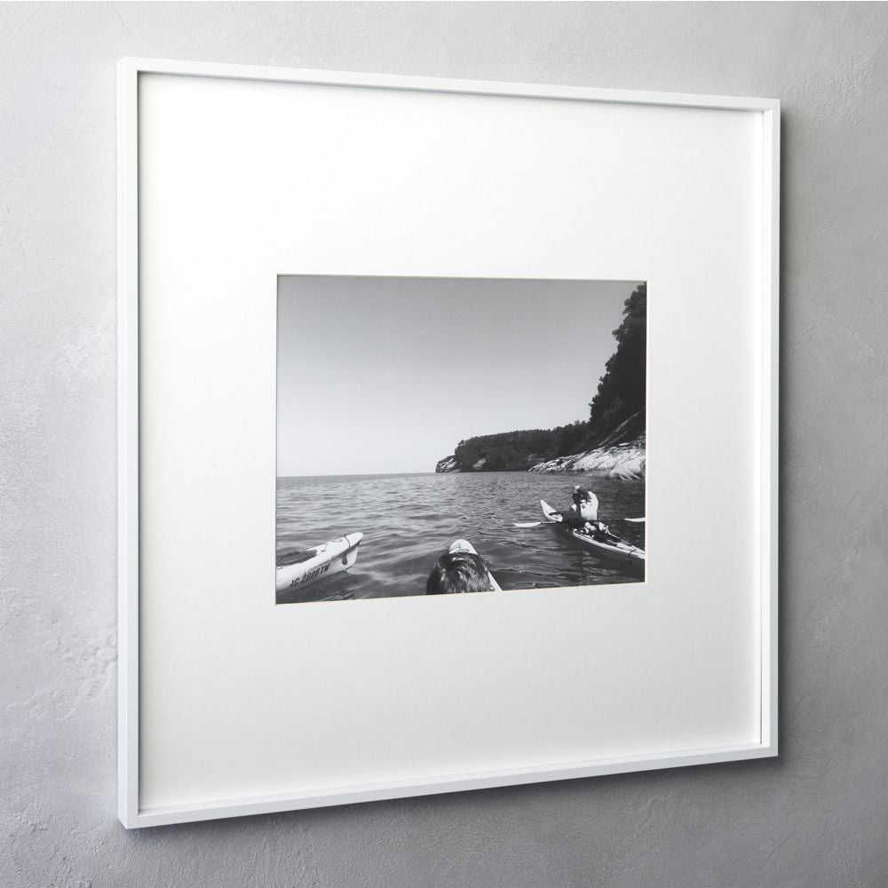 Gallery Picture Frame, White, 11" x 14" - Image 0
