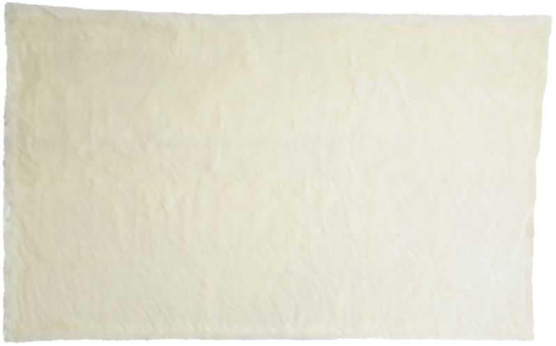white faux fur throw blanket - Image 3