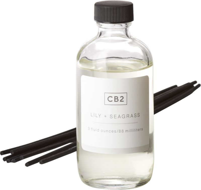 lily and seagrass reed diffuser - Image 4