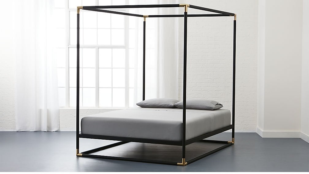 Frame canopy bed - Queen - Image 0