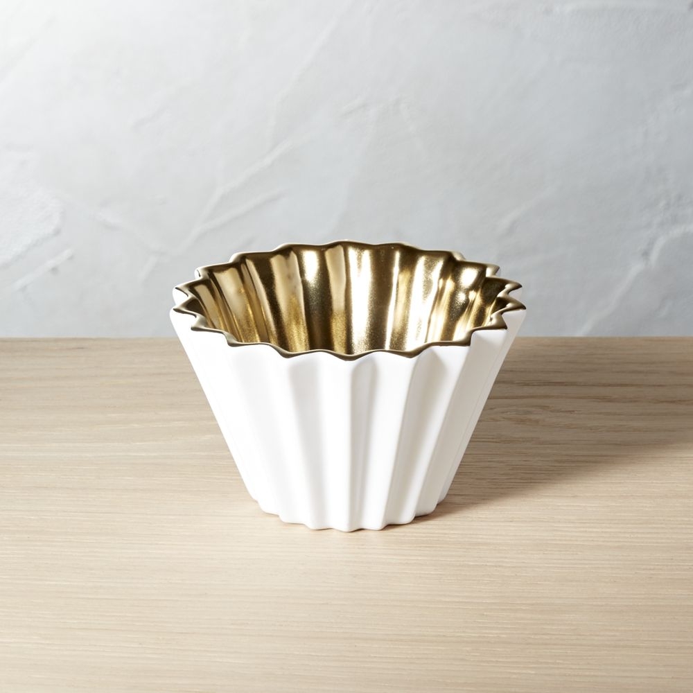 Crinkle White and Gold Bowl - Image 0