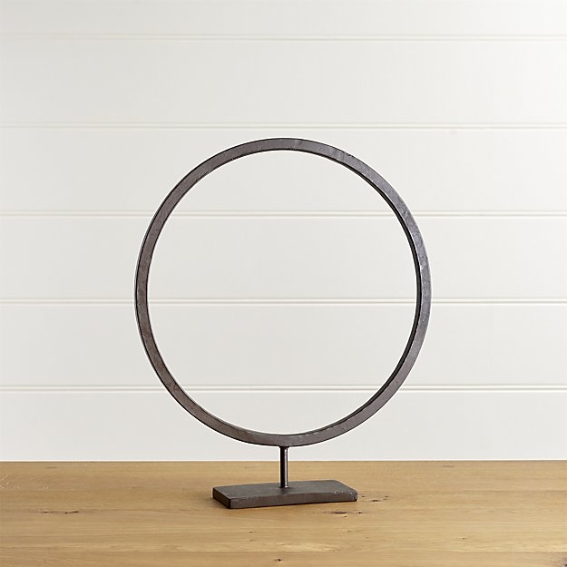 Circlet Stand Medium - Image 0