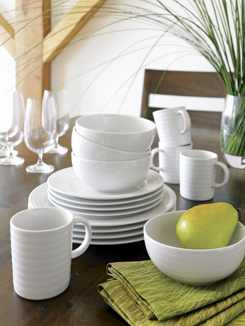 Roulette 16-Piece Dinnerware Set - Image 1