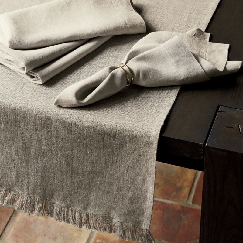 Aria Gold Napkin Ring - Image 3