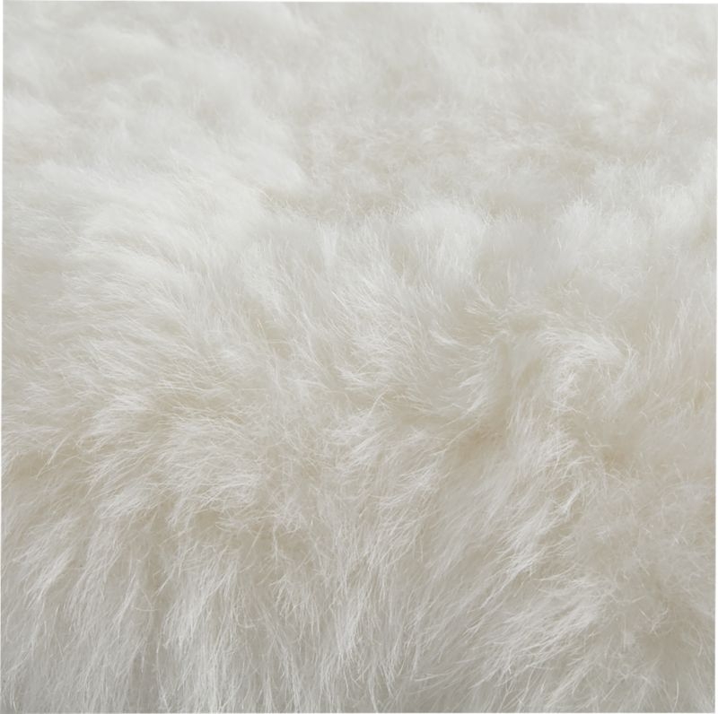 Fuze White Icelandic Sheepskin Bench Pad - Image 4