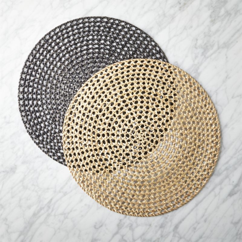 Round Natural Rattan Placemat - Image 1