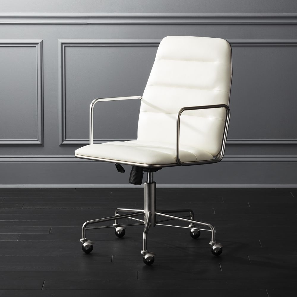 Mad White Executive Chair - Image 0