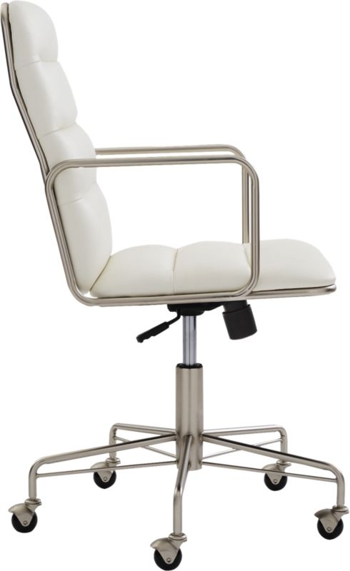 Mad White Executive Chair - Image 3