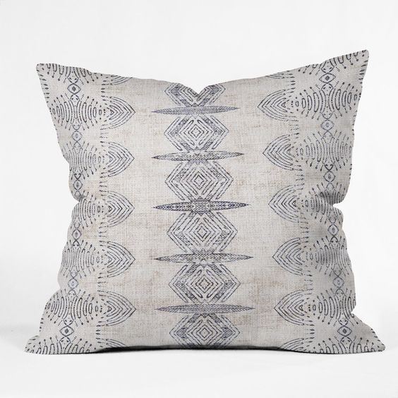 FRENCH LINEN ERIS Throw Pillow -18"x18"-With insert - Image 0