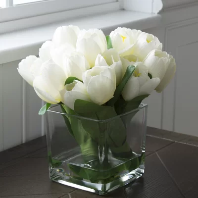 Tulip Floral Arrangement in Glass Vase - Image 0