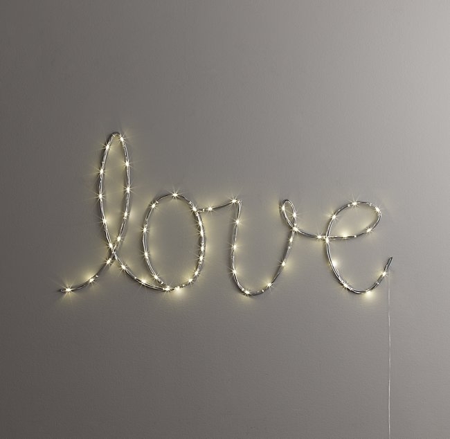 STARRY LIGHT WALL DÉCOR - "LOVE" - Image 0