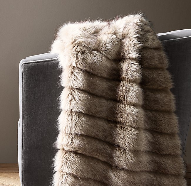 CHANNEL FAUX FUR THROW - Image 1