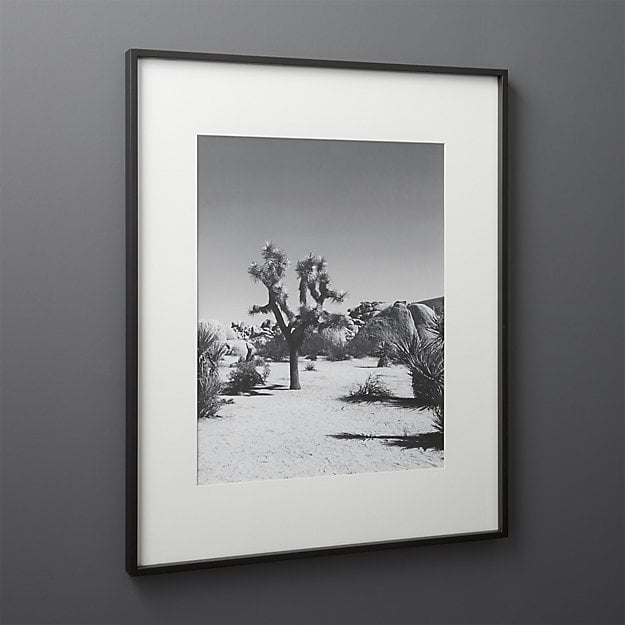 gallery black 16x20 picture frame with white mat - Image 0