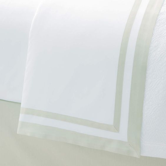 PIAZZA WHITE/VERDE FLAT SHEET King - Image 0